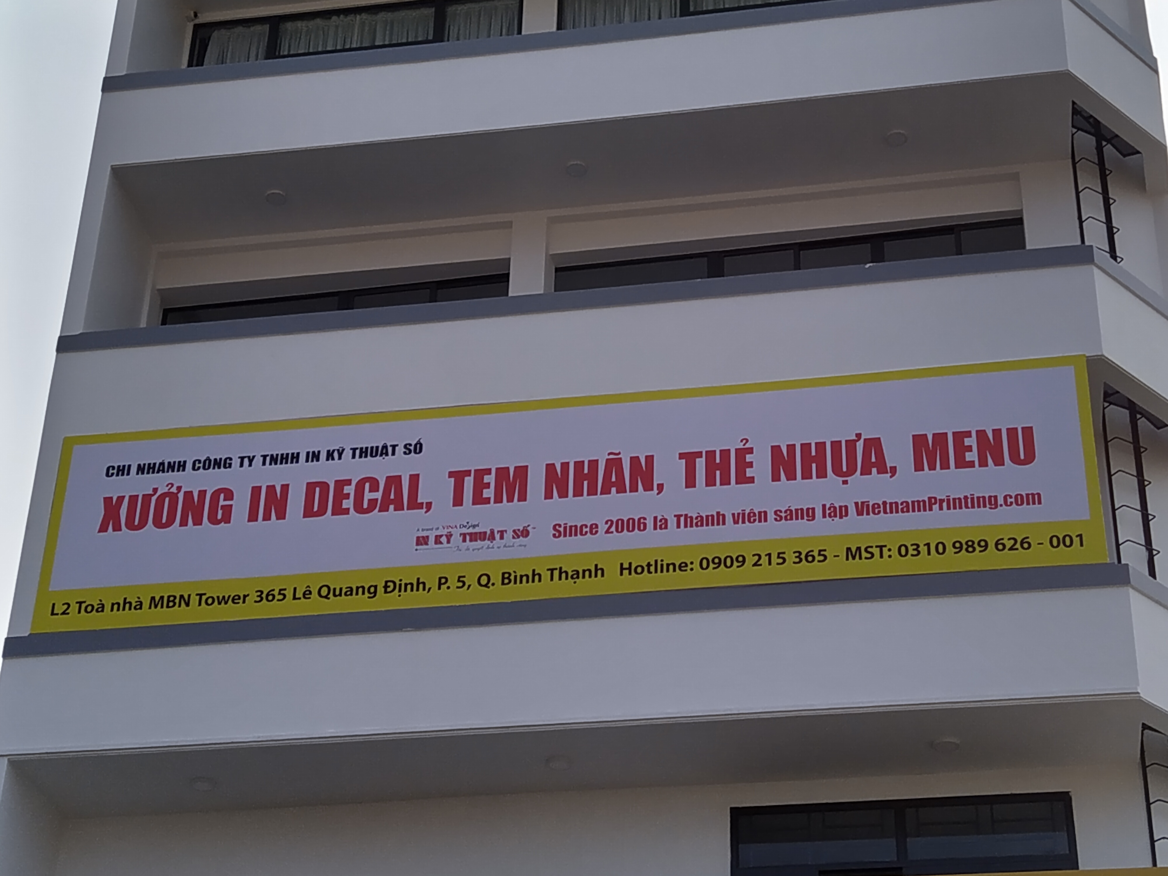 Xưởng in decal, tem nhãn, thẻ nhựa, menu